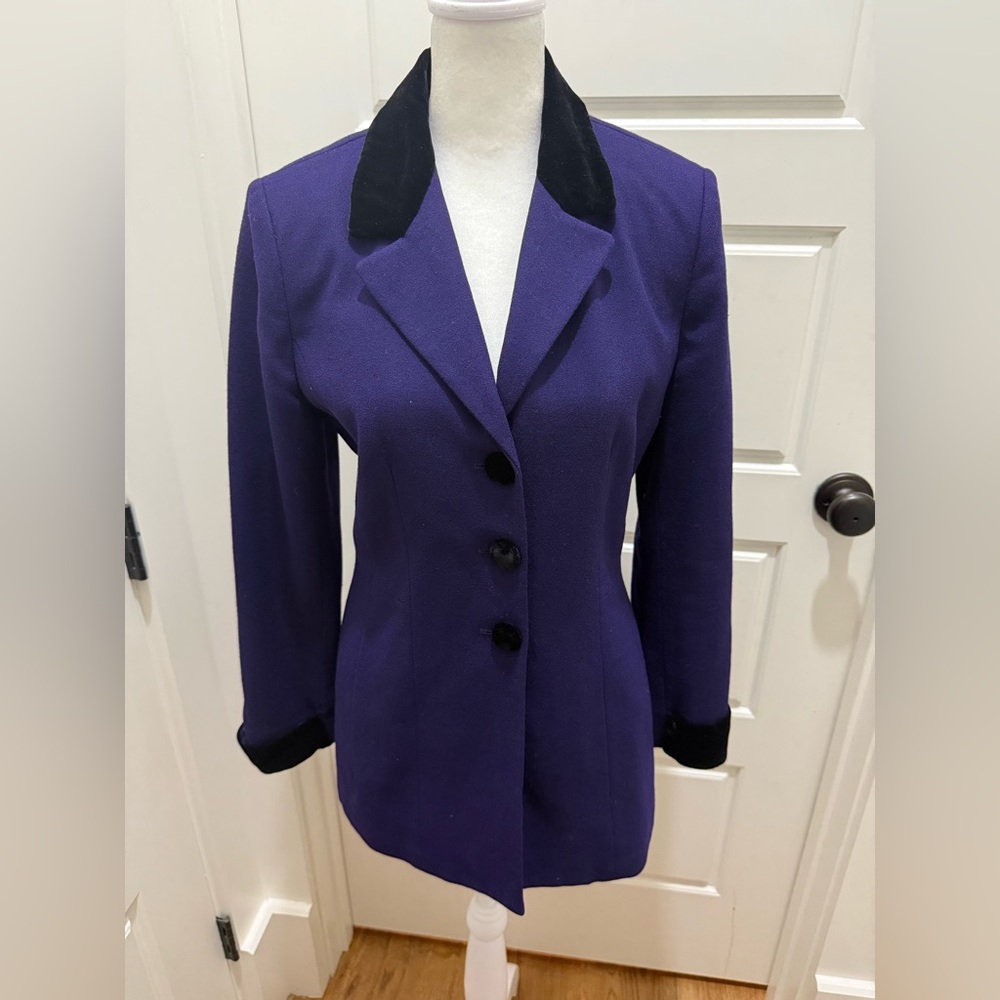 Vintage Jones New York. Purple Wool Blazer. Size 2 Petite.